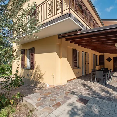 Villa Cascina Ca' Bark Clusane